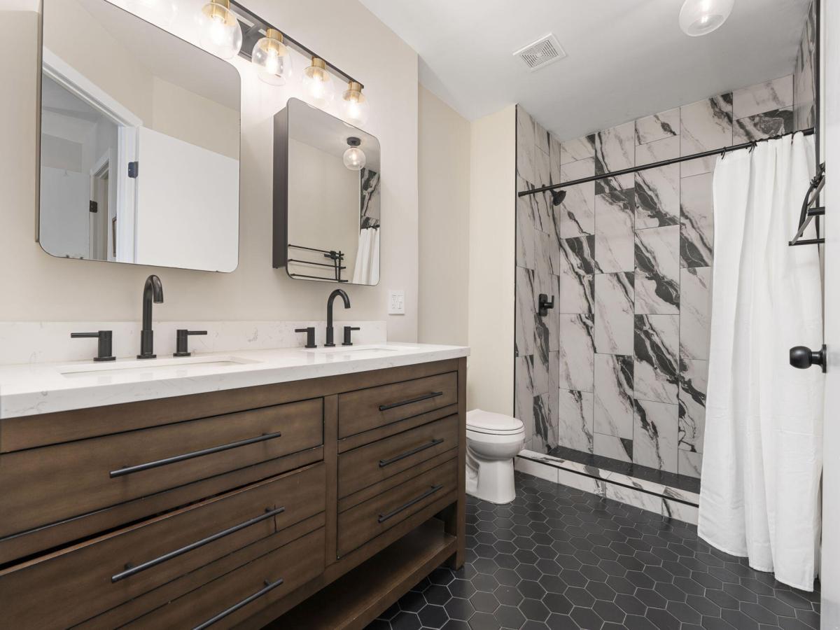 MLS #R11146320 image #0