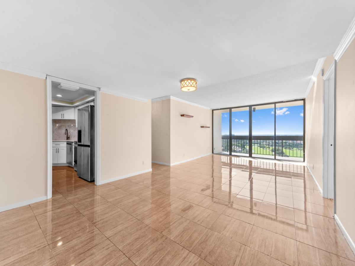 MLS #R11146612 image #0