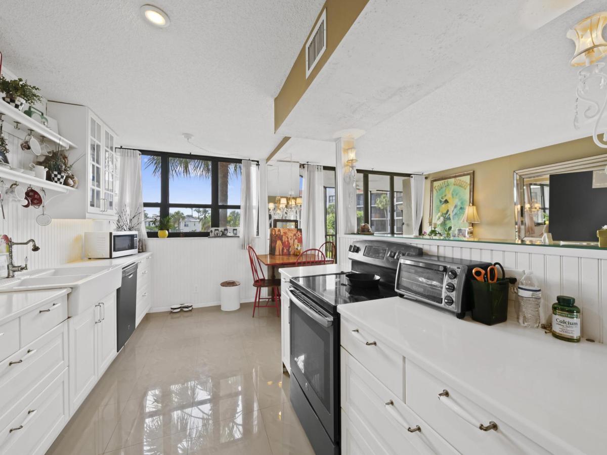 MLS #R11146923 image #0