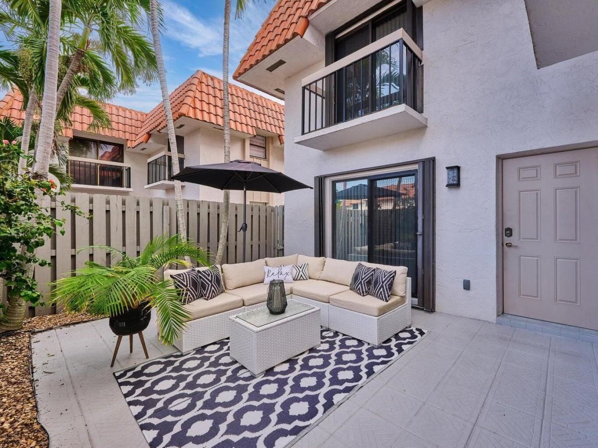 MLS #R11147276 image #0