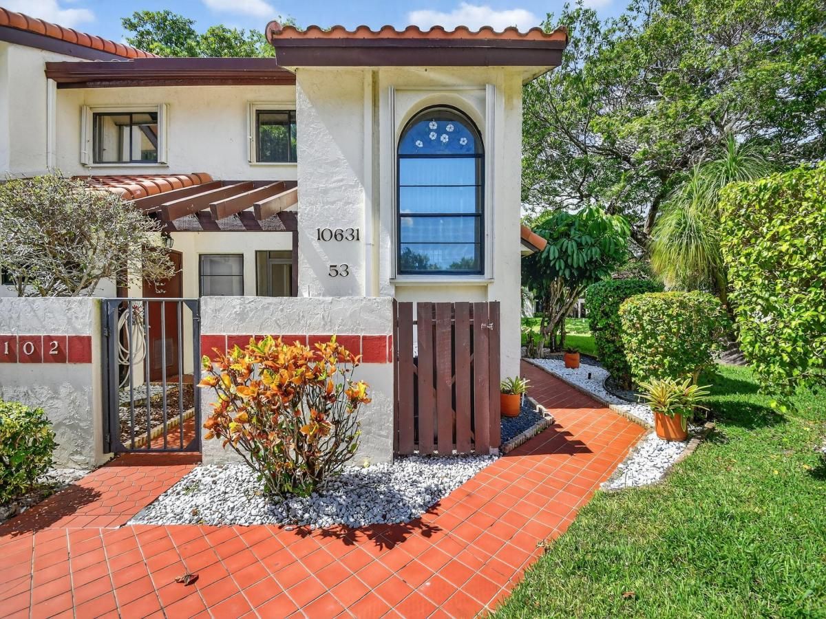 MLS #R11147287 image #0