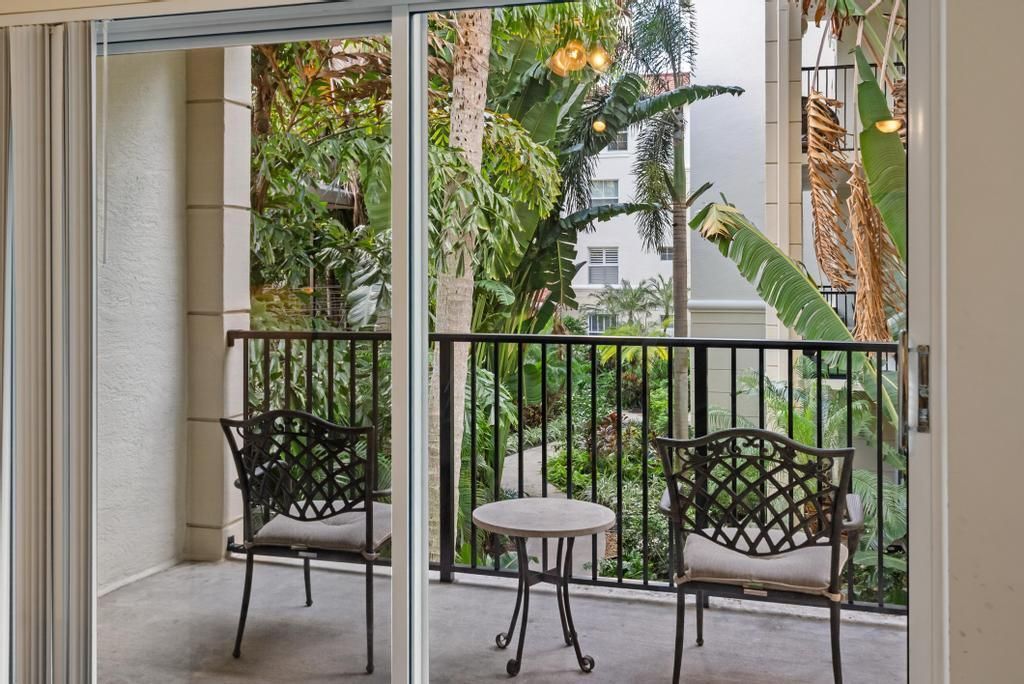 MLS #R11147396 image #0