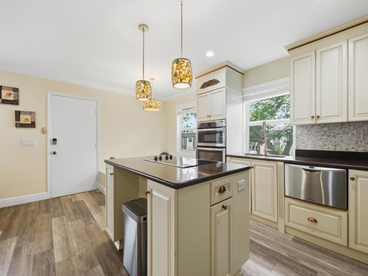 MLS #R11148695 image #0