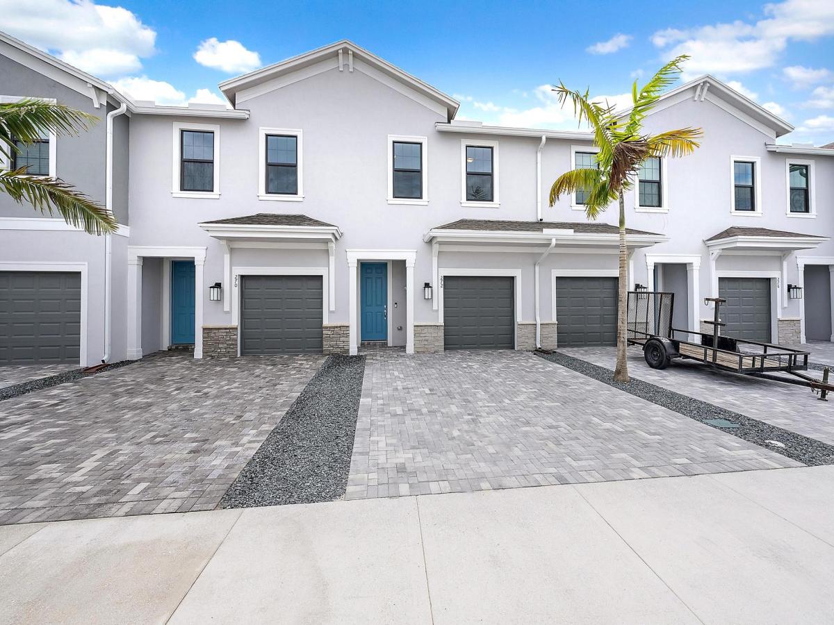 MLS #R11148874 image #0