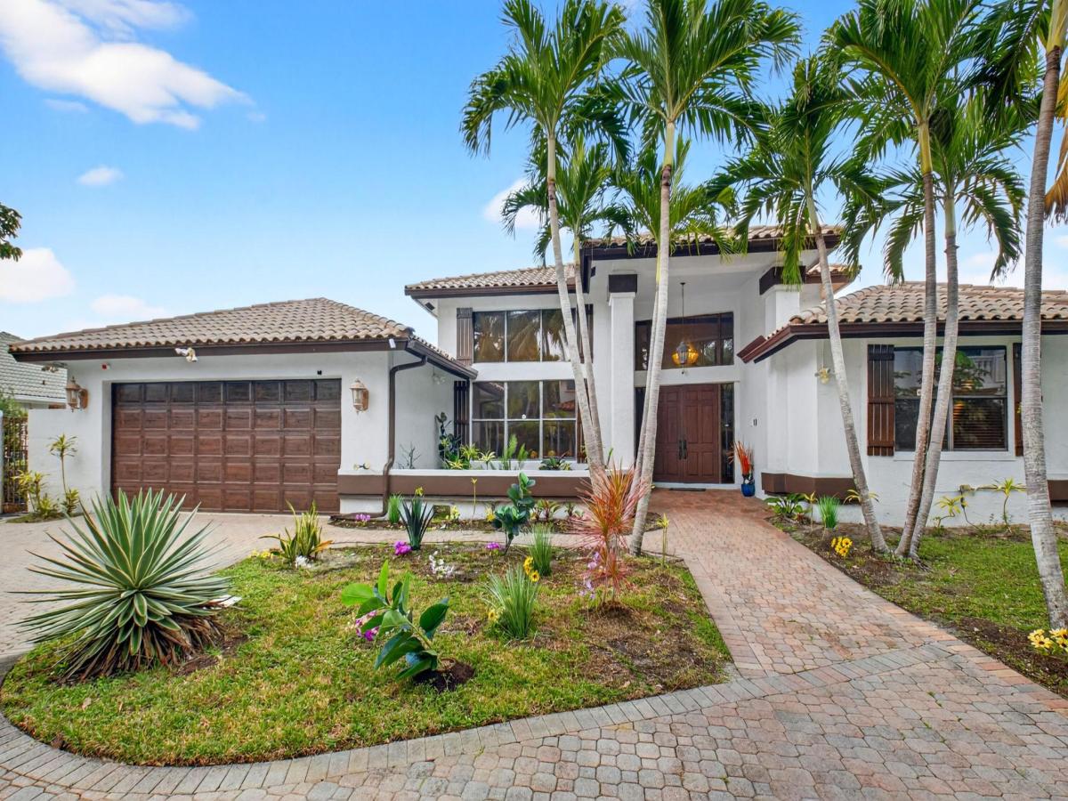 MLS #R11149083 image #0