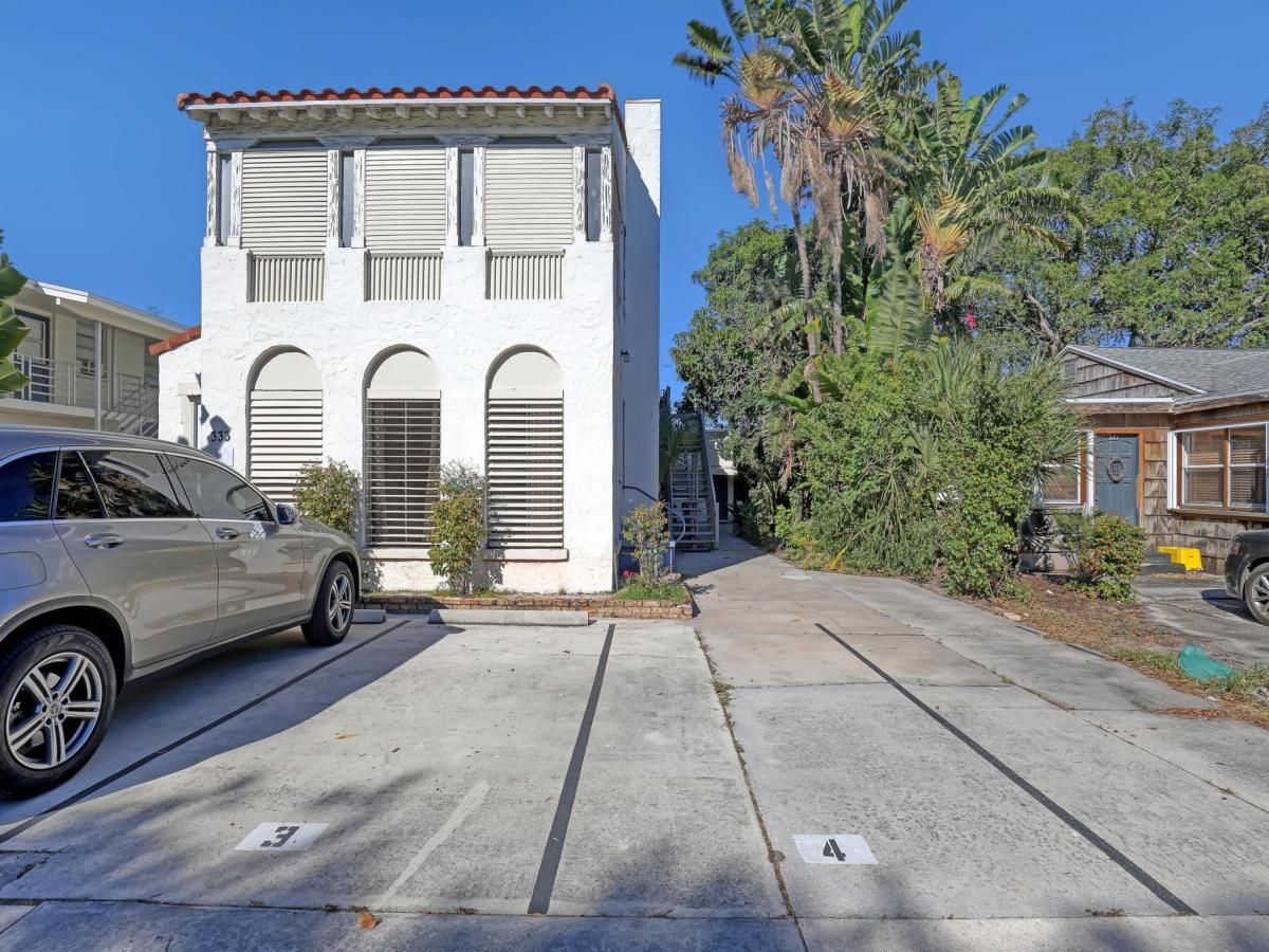 MLS #R11149476 image #0