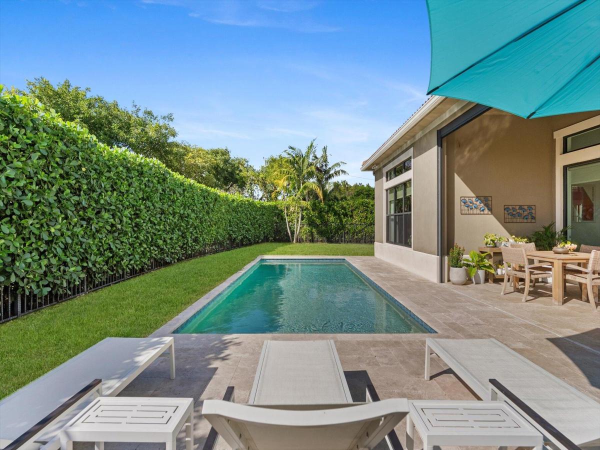 MLS #R11149489 image #0