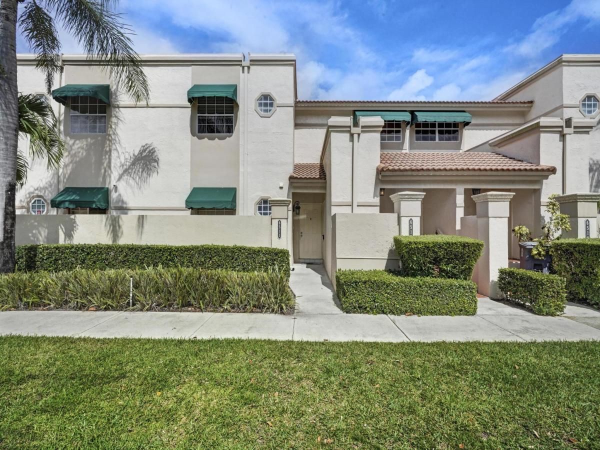 MLS #R11149866 image #0