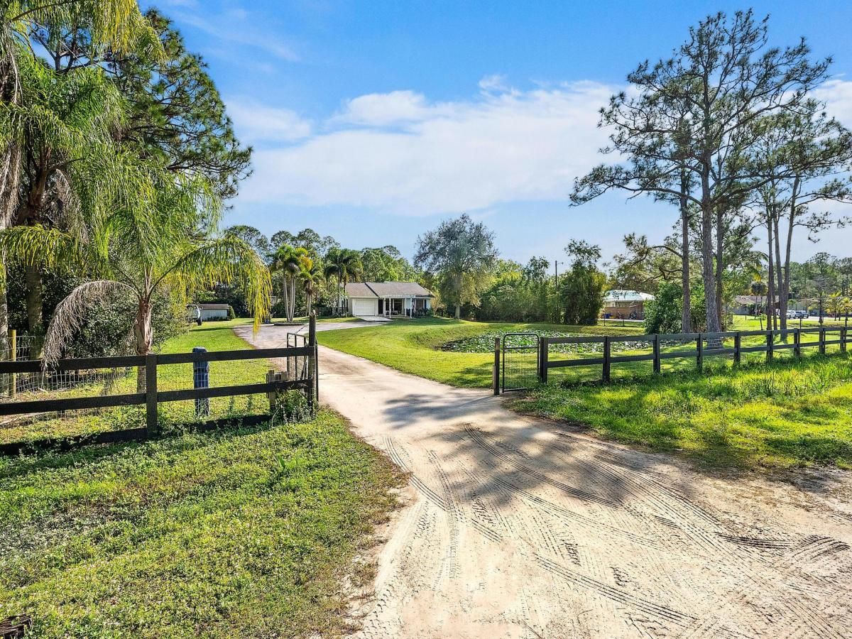 MLS #R11149898 image #0