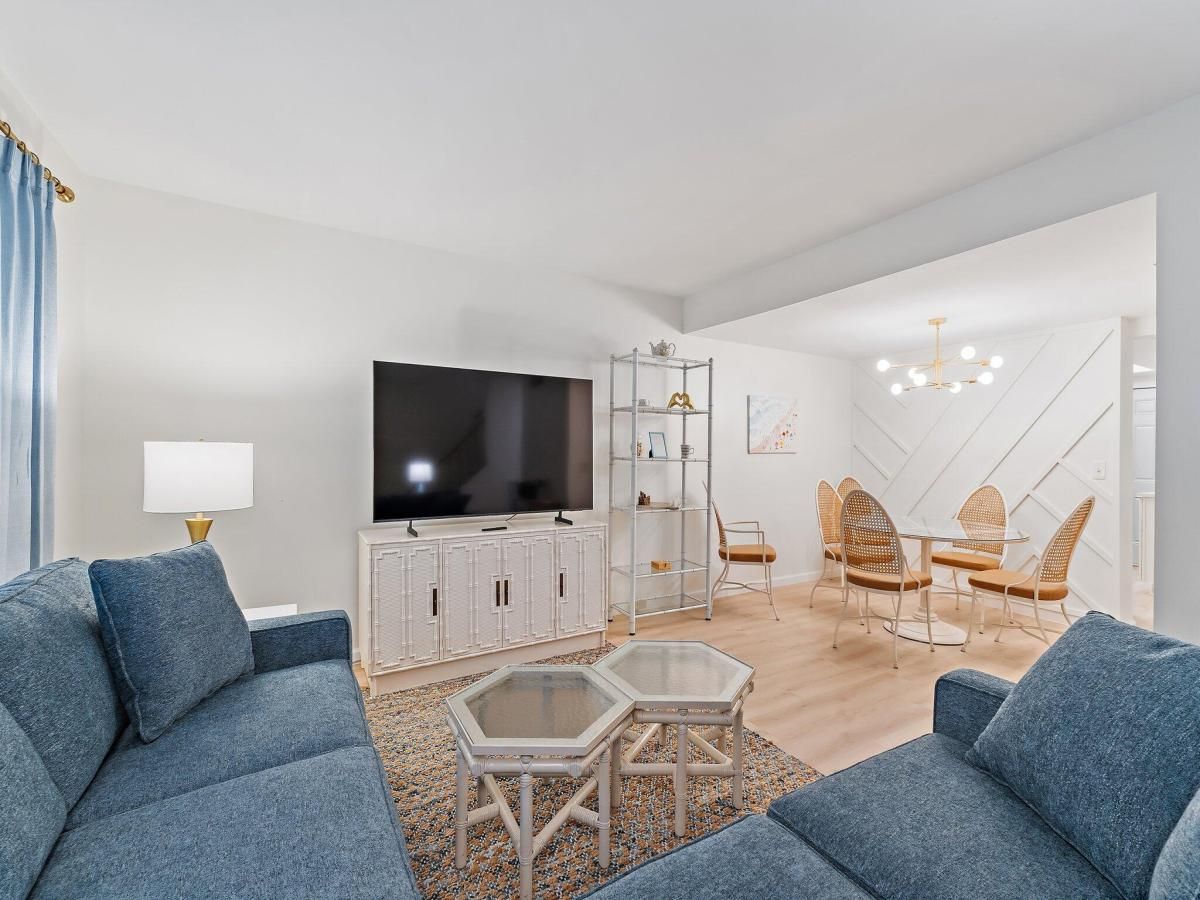 MLS #R11149972 image #0