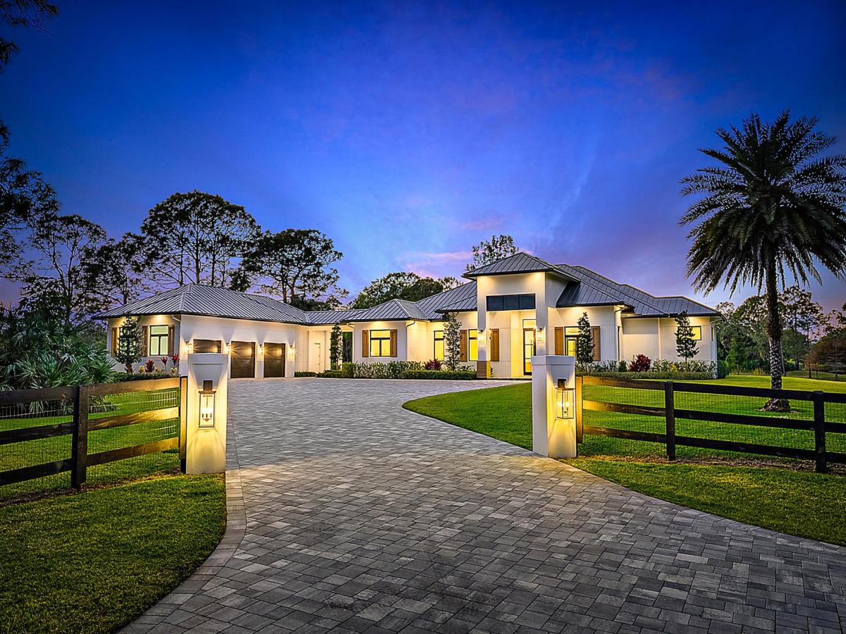 MLS #R11150568 image #0