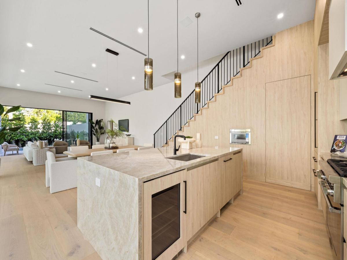 MLS #R11150781 image #0