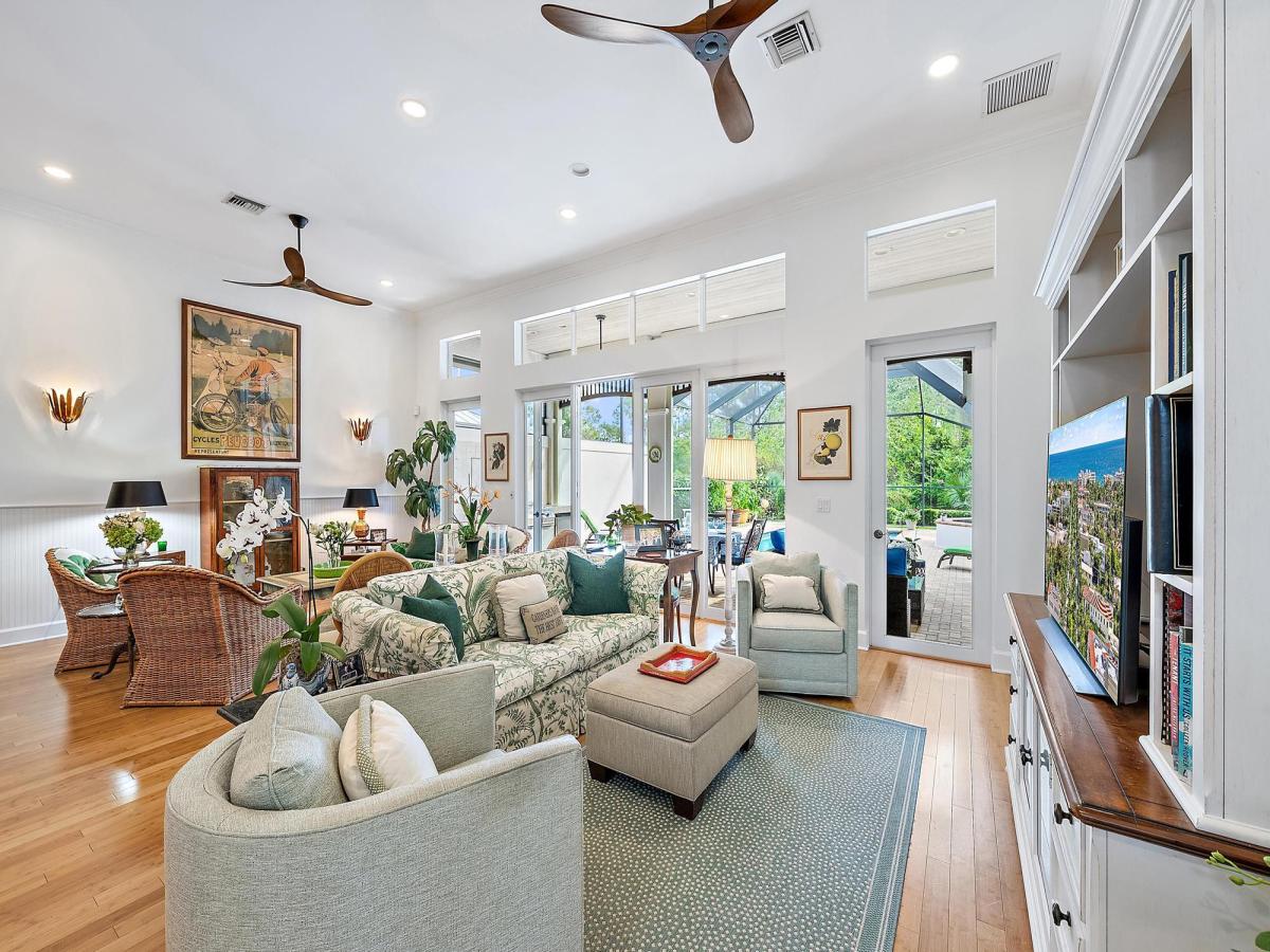 MLS #R11150817 image #0