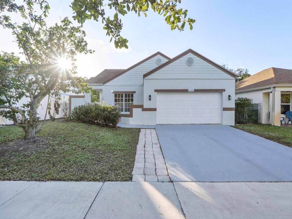 MLS #R11150846 image #0