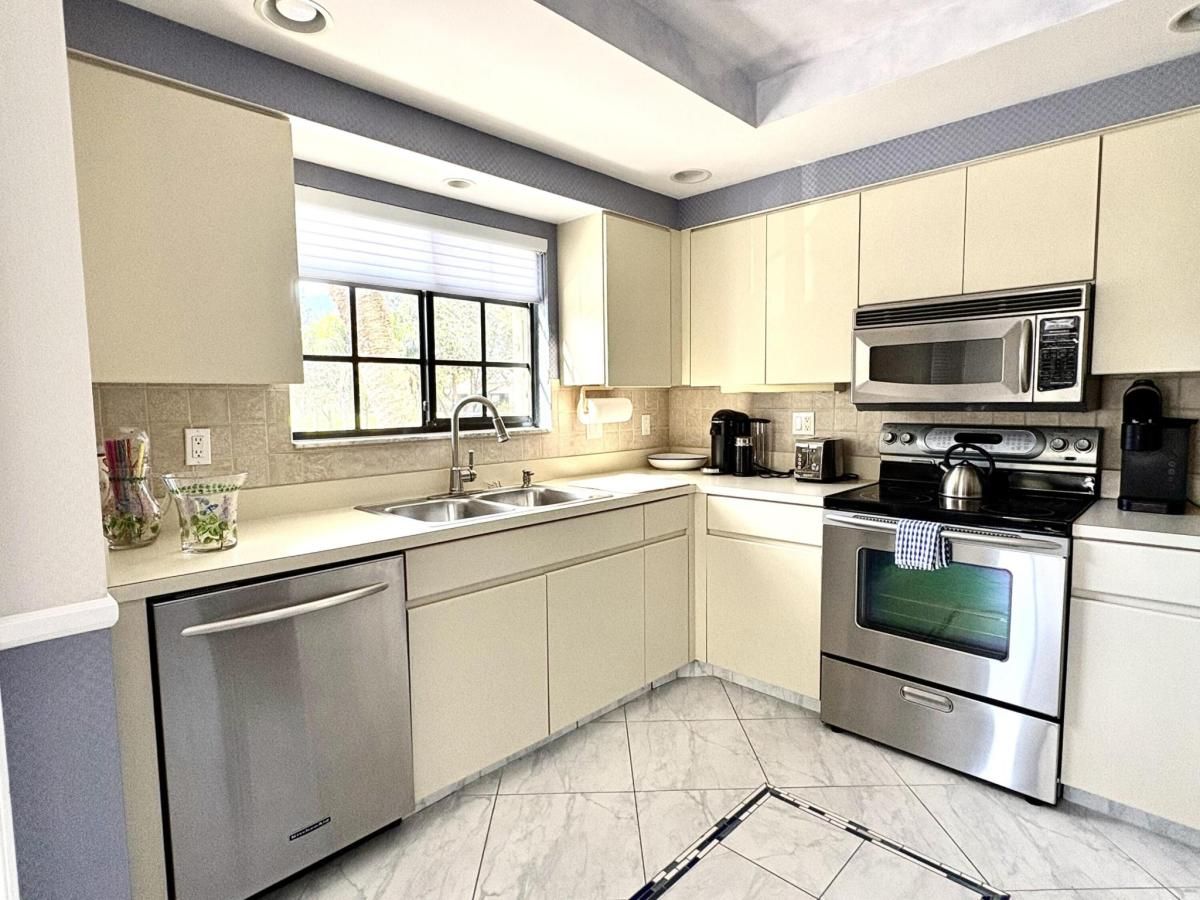 MLS #R11150900 image #0