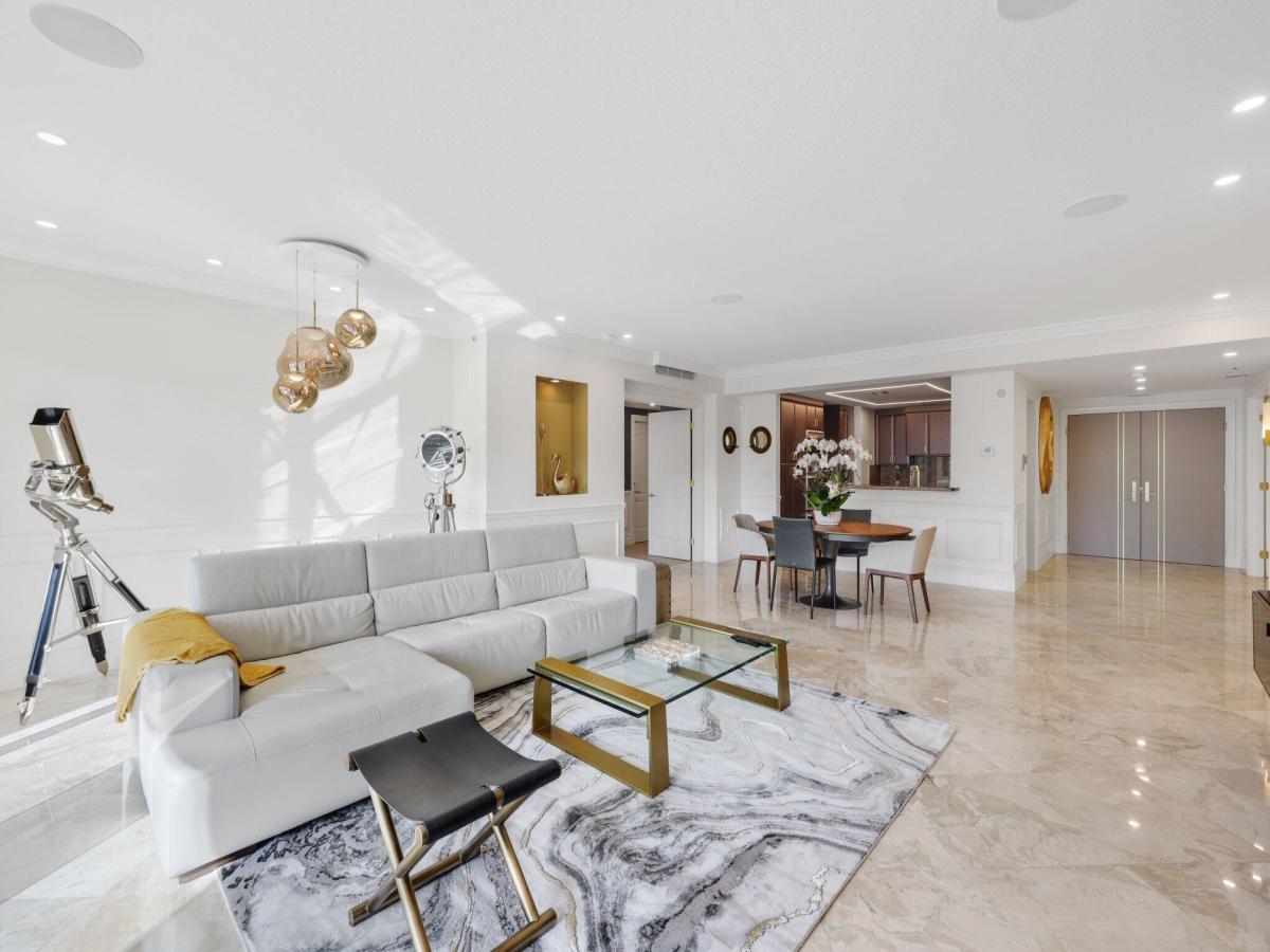 MLS #R11150993 image #0