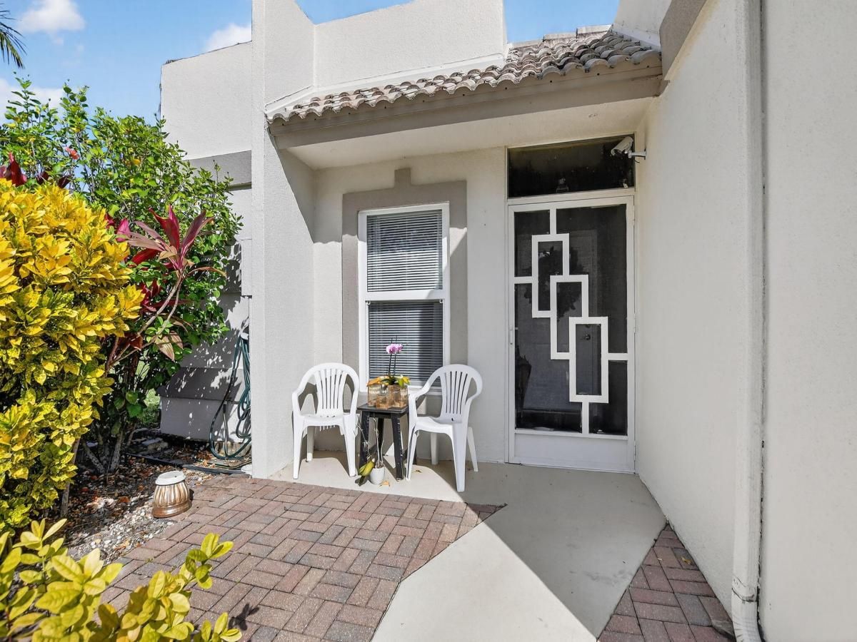 MLS #R11152015 image #0