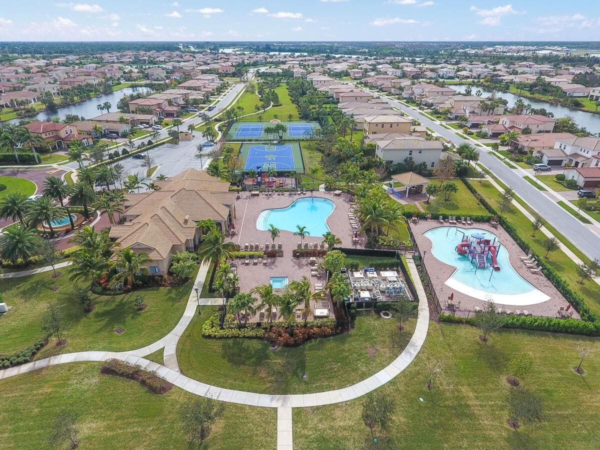 MLS #R11152083 image #0