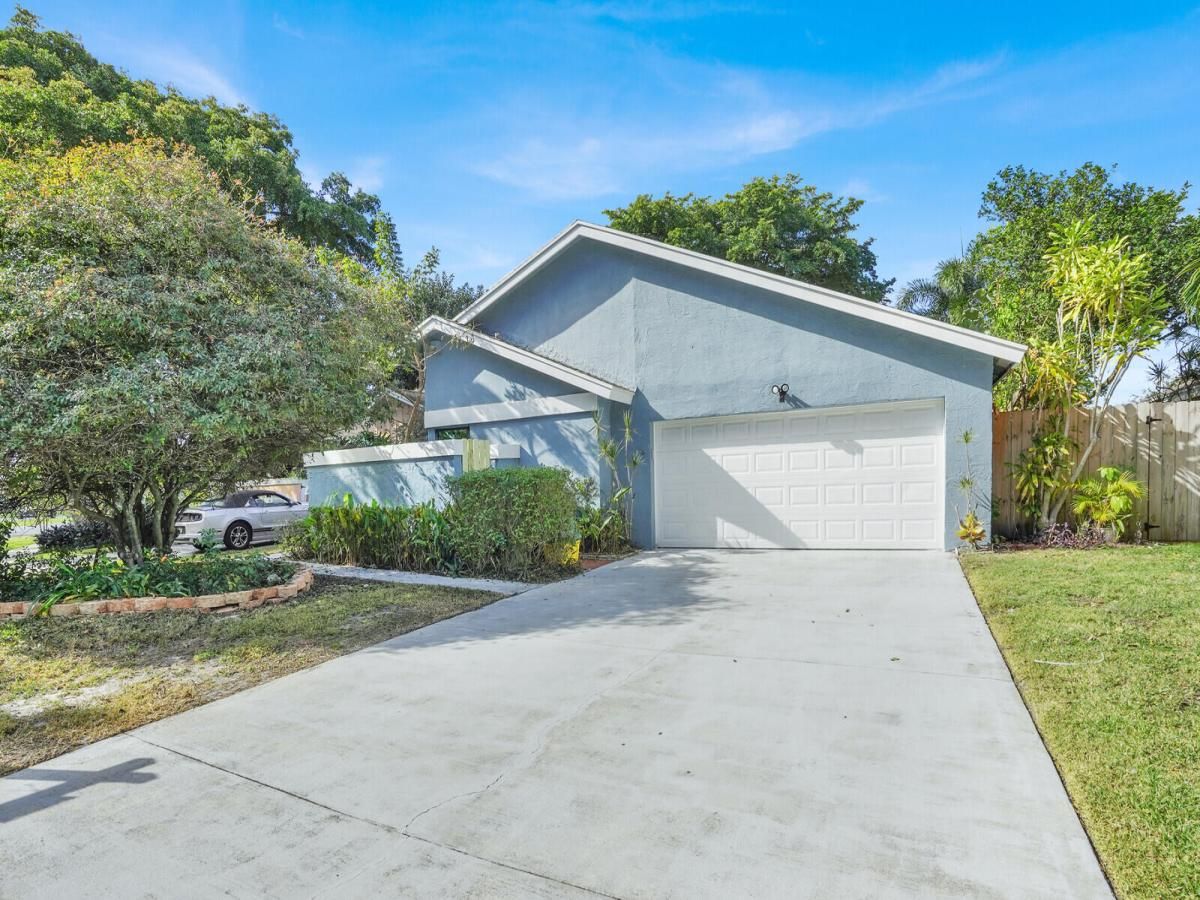 MLS #R11152308 image #0