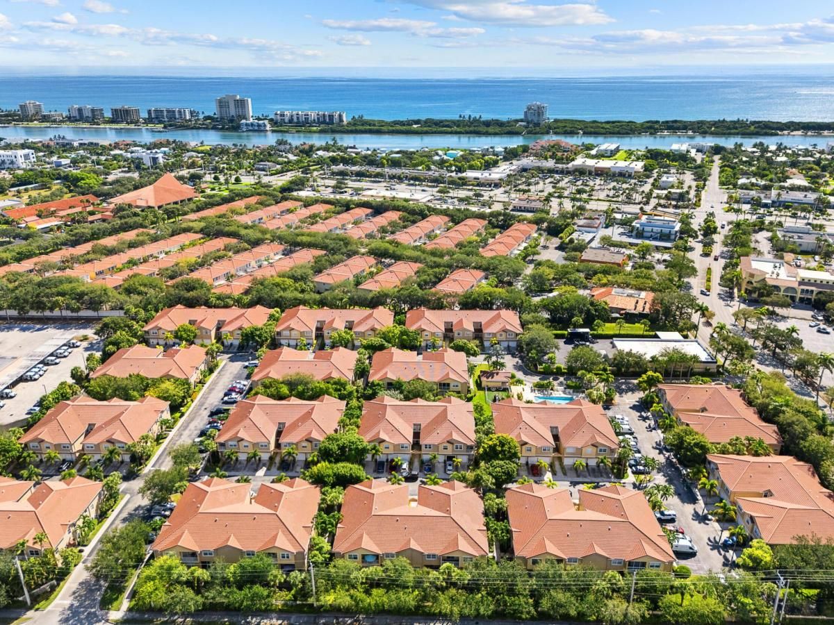 MLS #R11152505 image #0