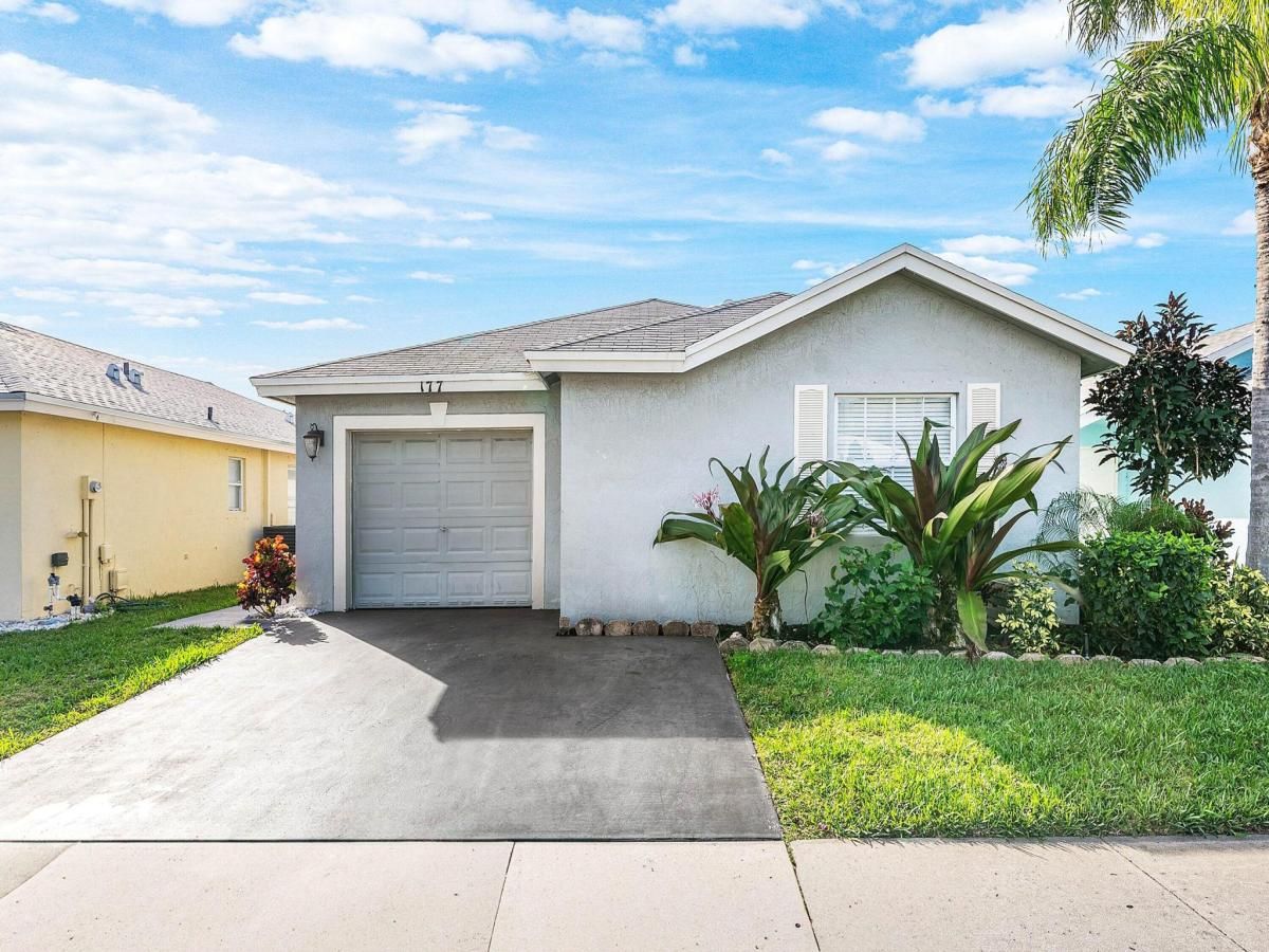 MLS #R11152744 image #0