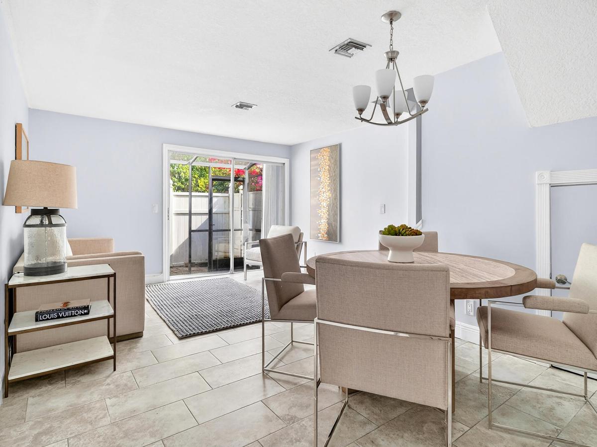 MLS #R11153007 image #0