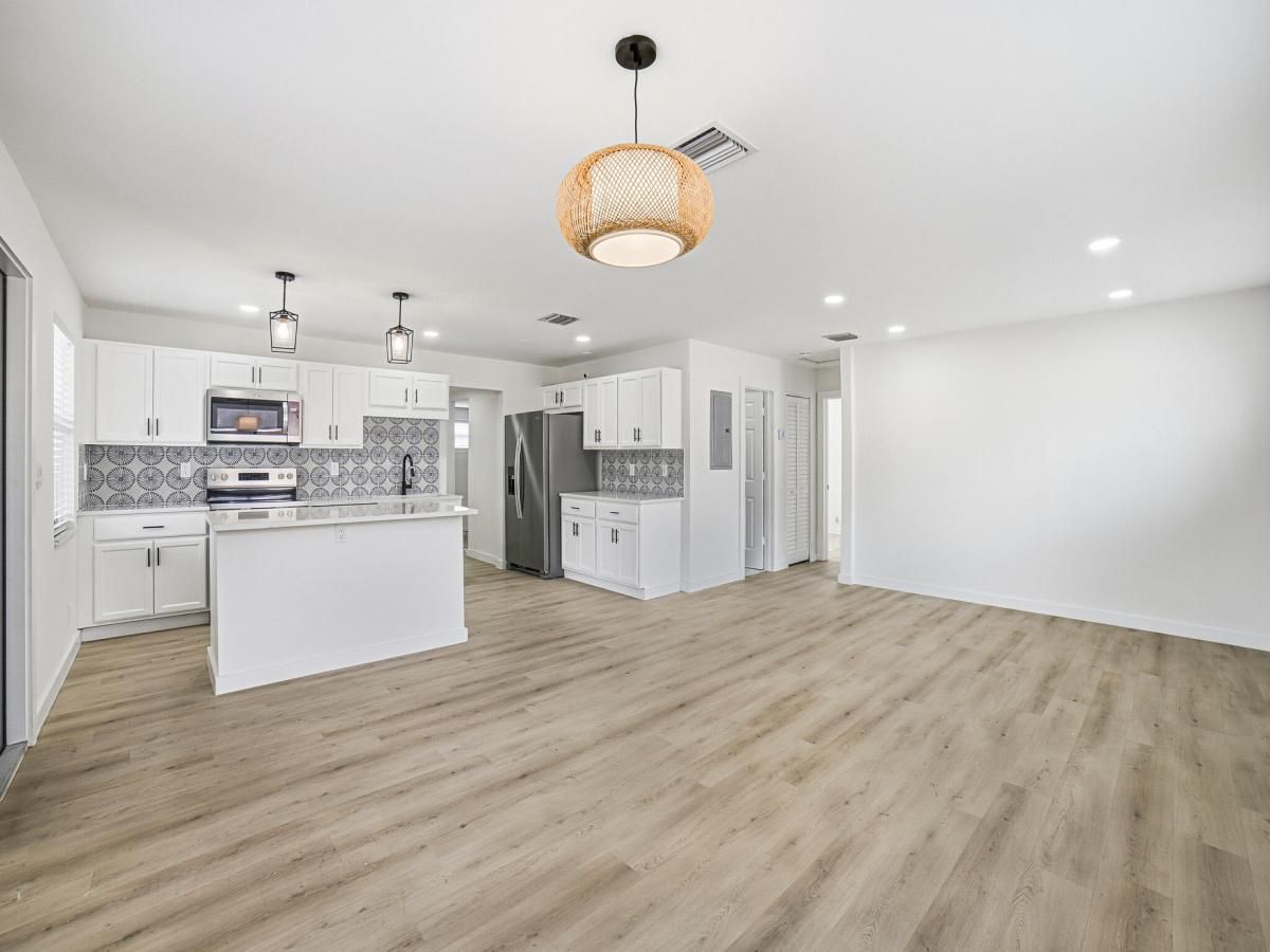 MLS #R11153290 image #0