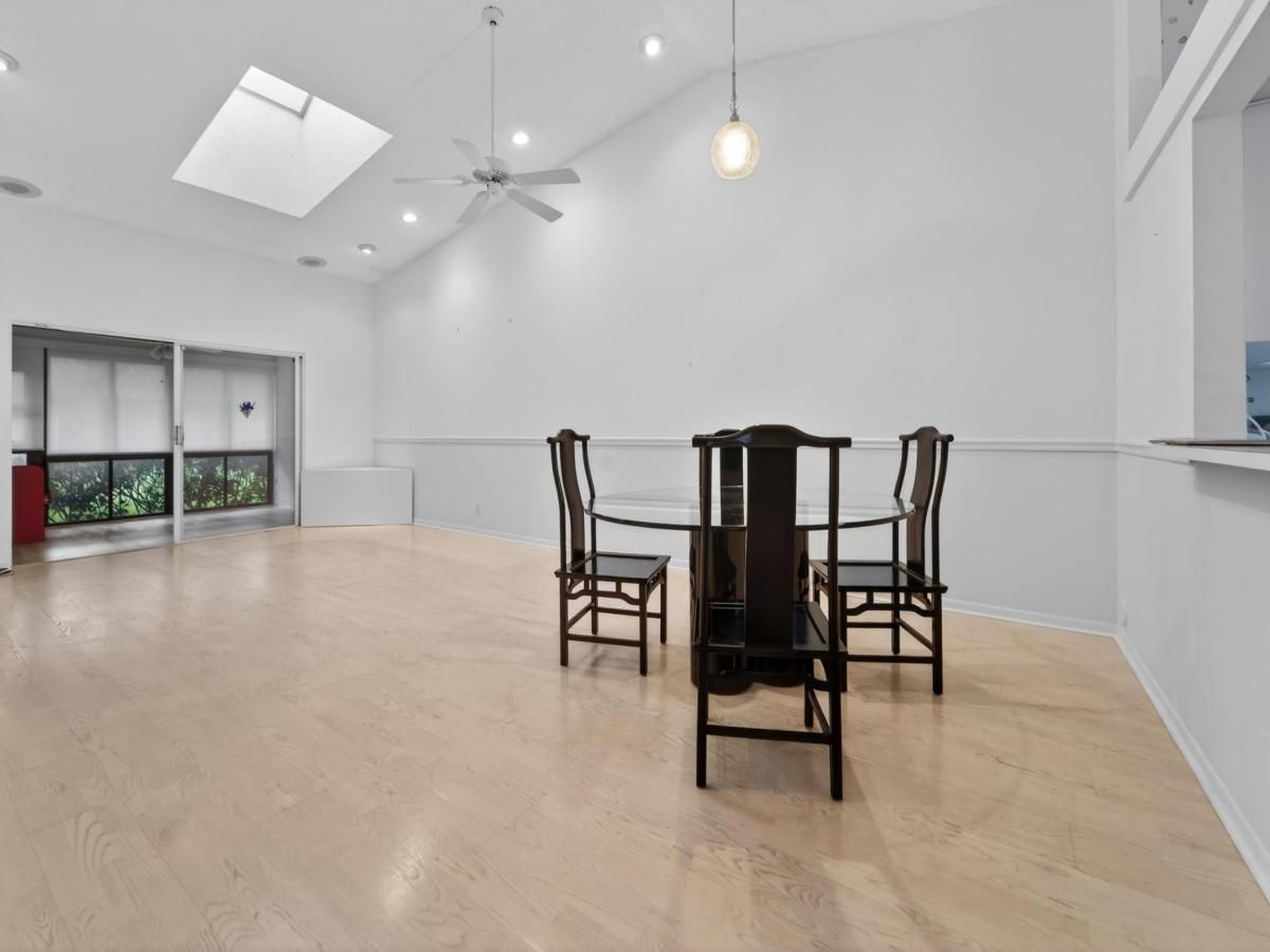 MLS #R11153322 image #0