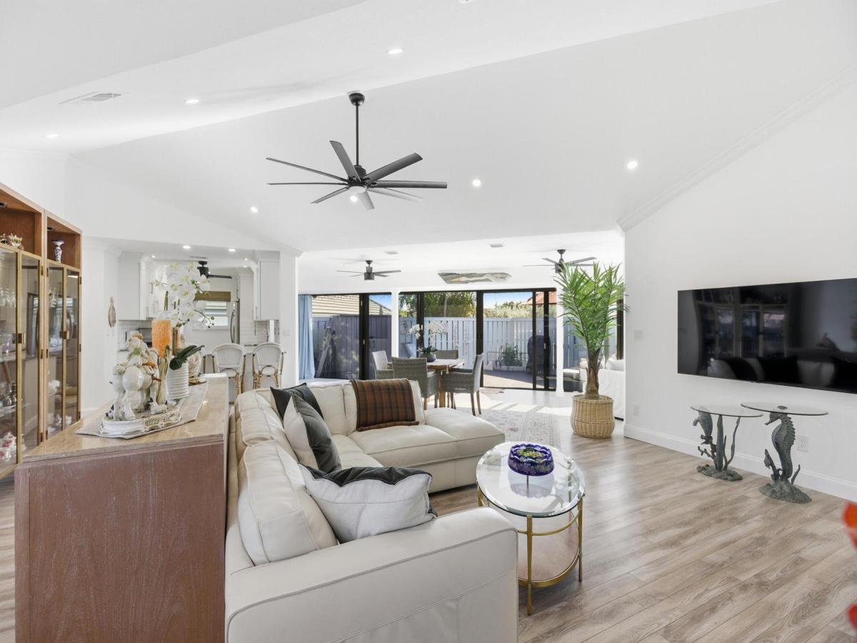 MLS #R11153368 image #0