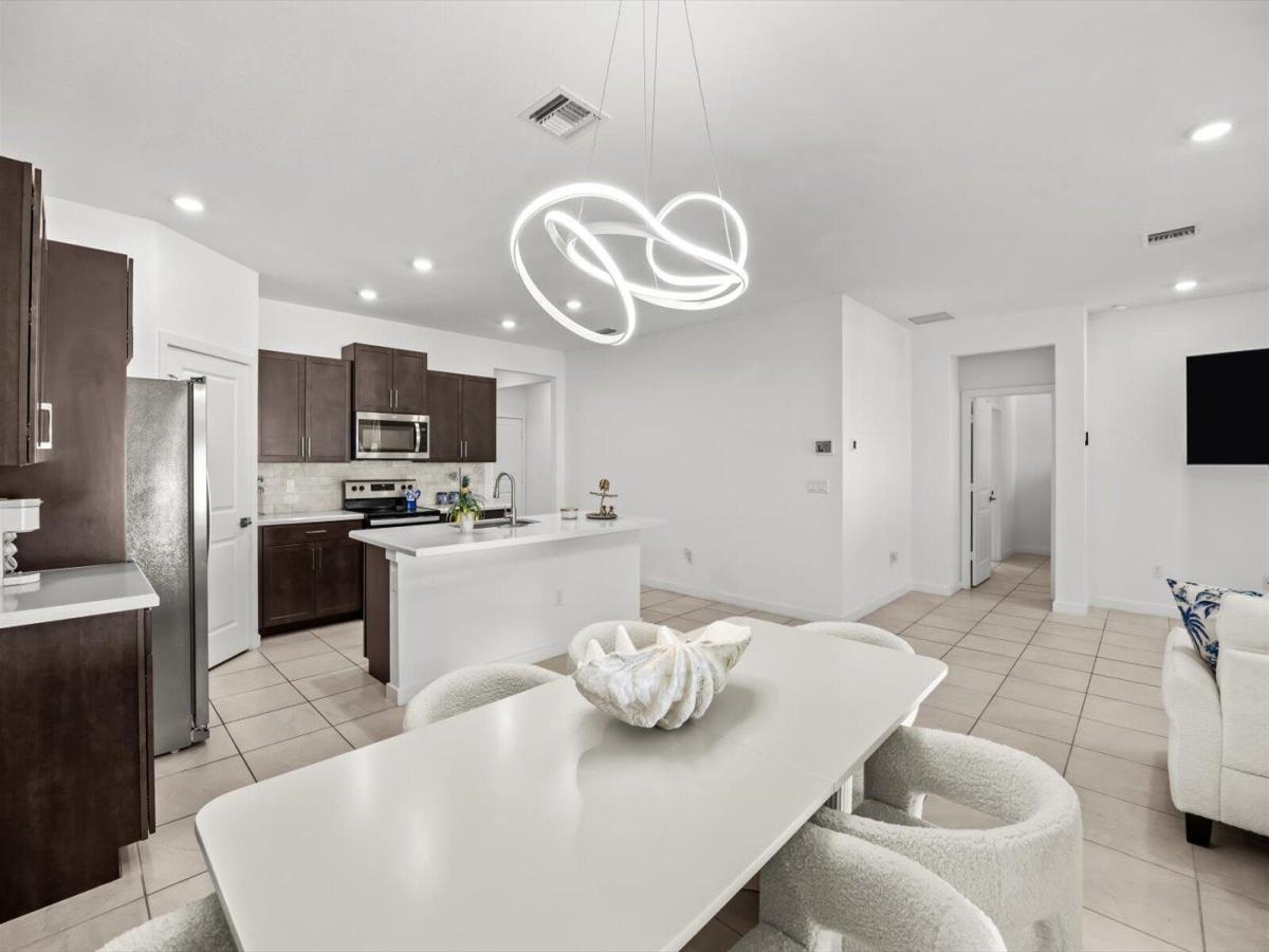 MLS #R11153610 image #0