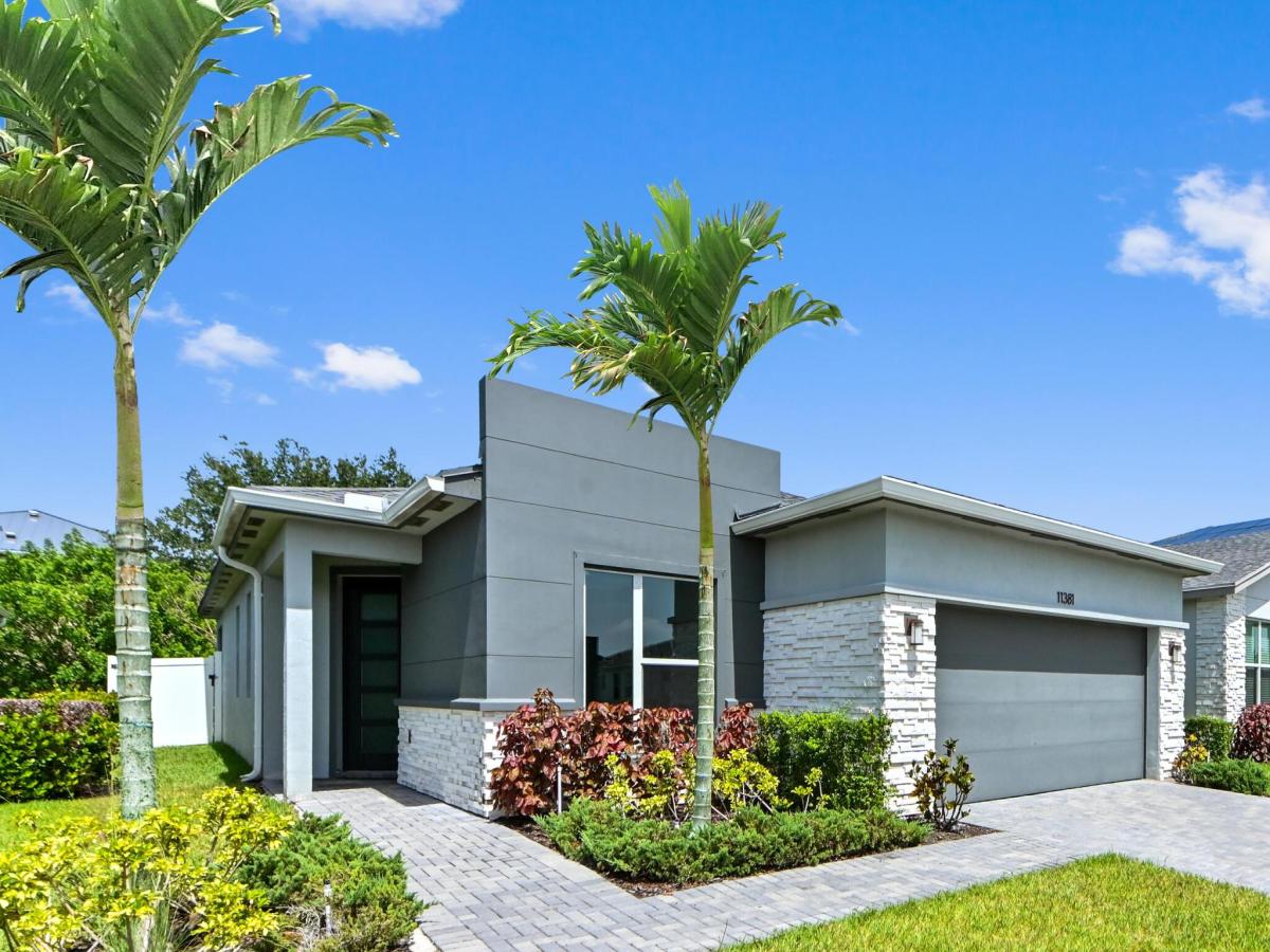 MLS #R11153648 image #0