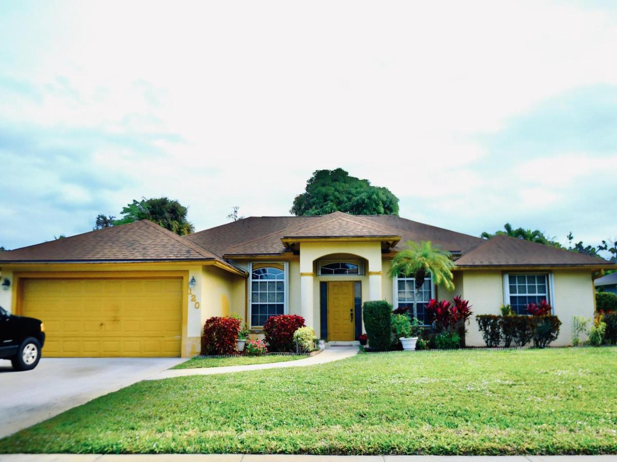 MLS #R11153843 image #0