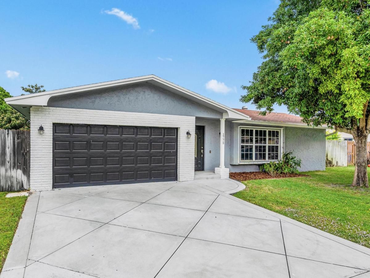 MLS #R11154101 image #0