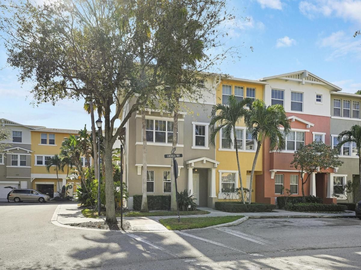 MLS #R11154120 image #0