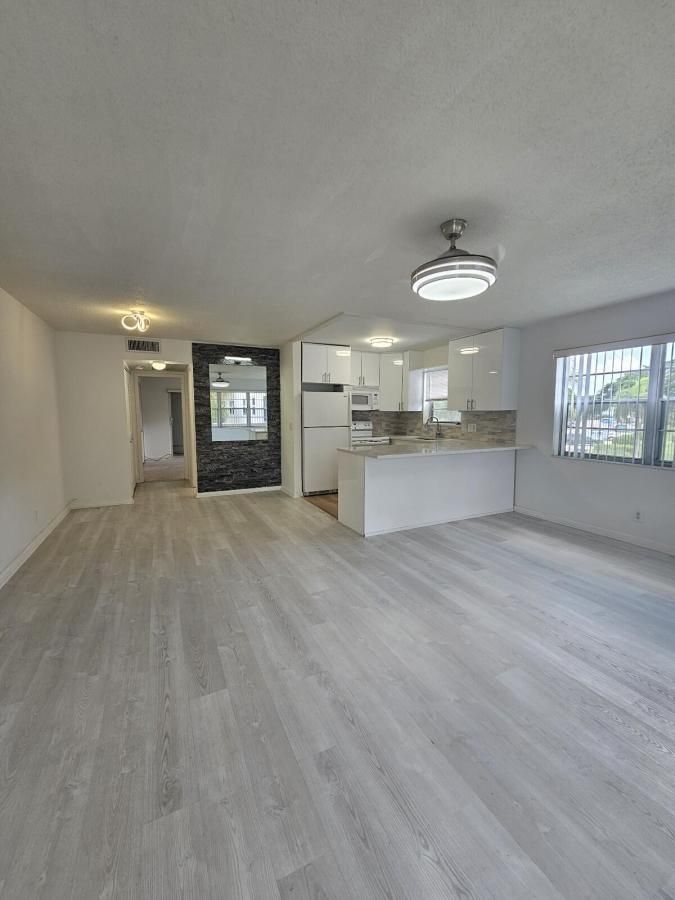 MLS #R11154189 image #0