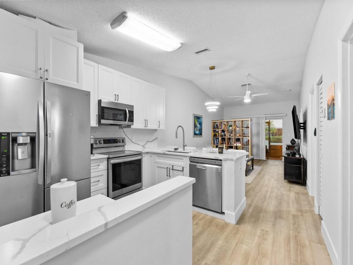 MLS #R11154579 image #0