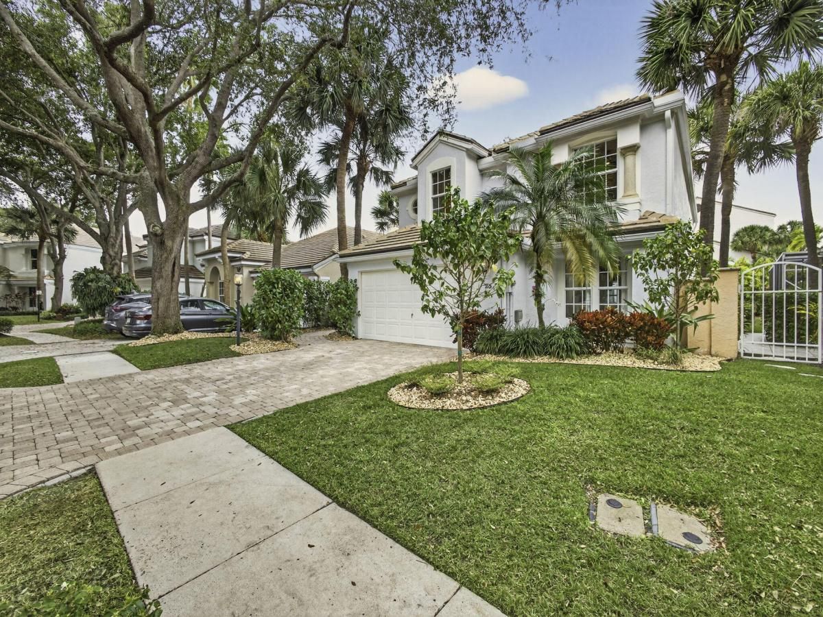 MLS #R11154701 image #0