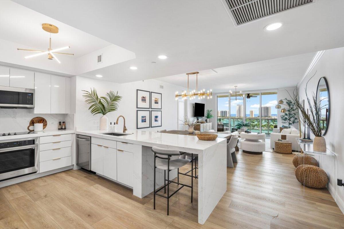 MLS #R11154746 image #0