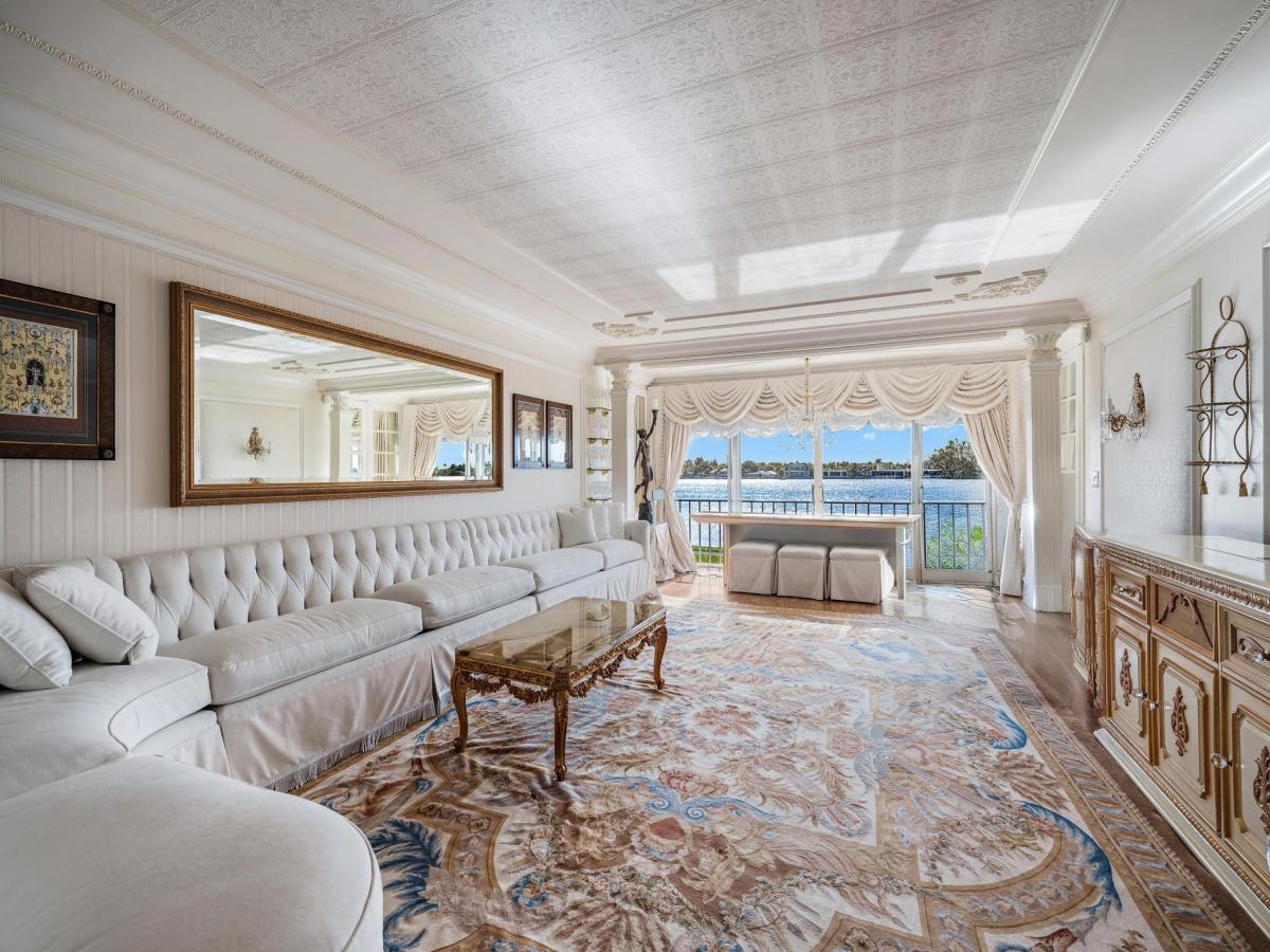 MLS #R11154795 image #0