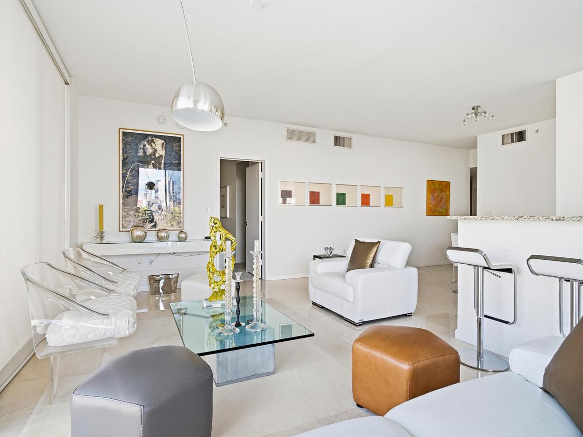 MLS #R11155038 image #0