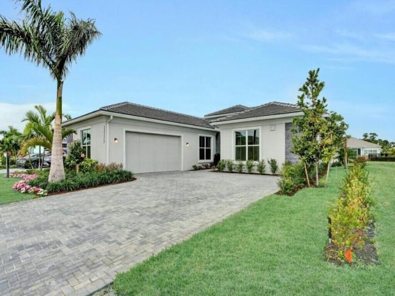 MLS #R11155166 image #0