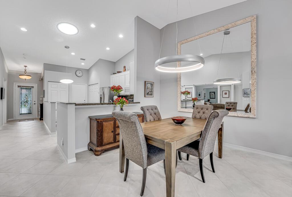 MLS #R11155187 image #0