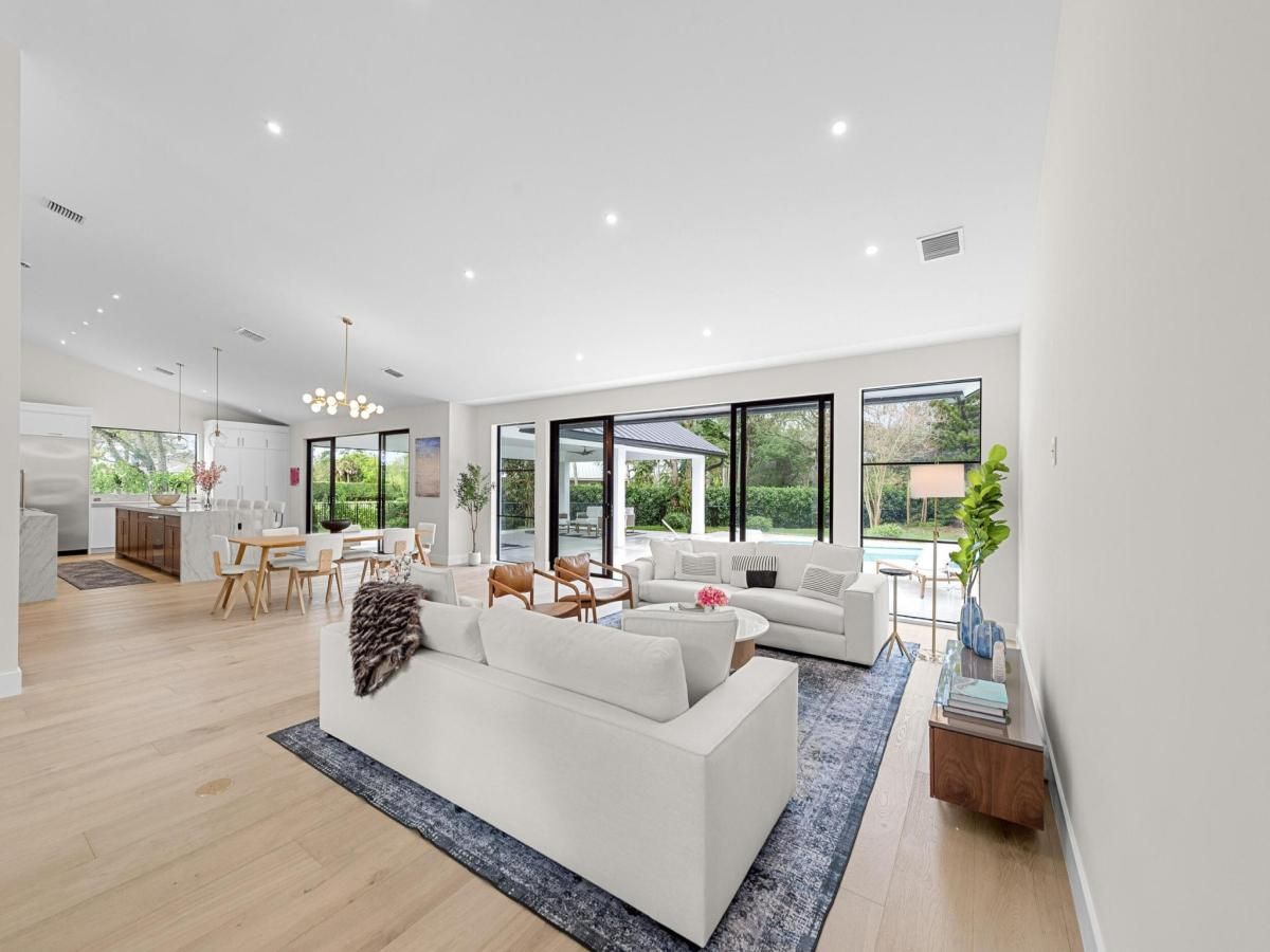 MLS #R11155260 image #0