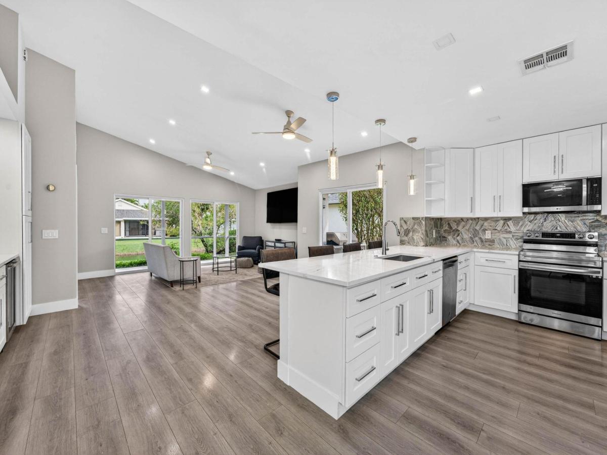 MLS #R11155267 image #0