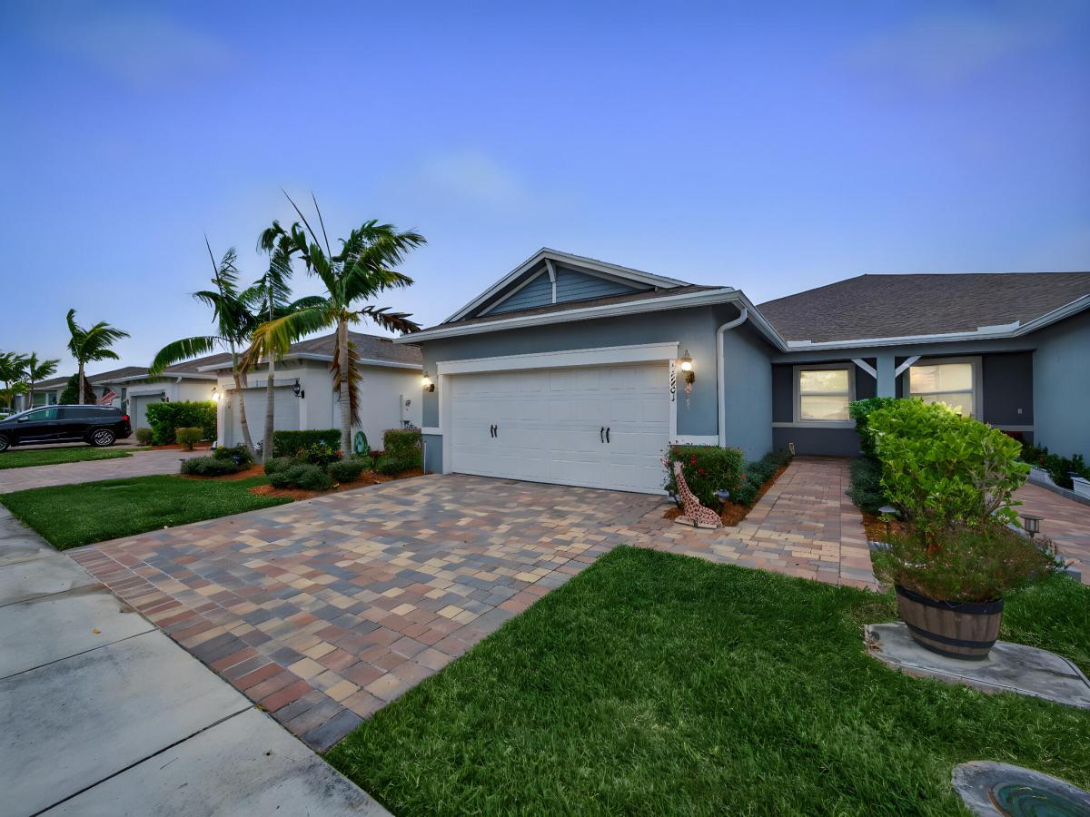 MLS #R11155349 image #0