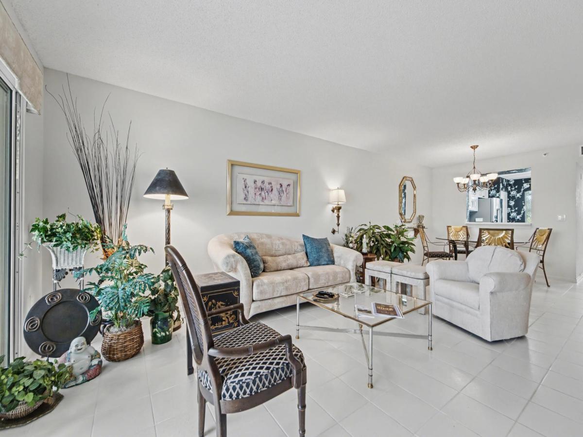 MLS #R11155547 image #0