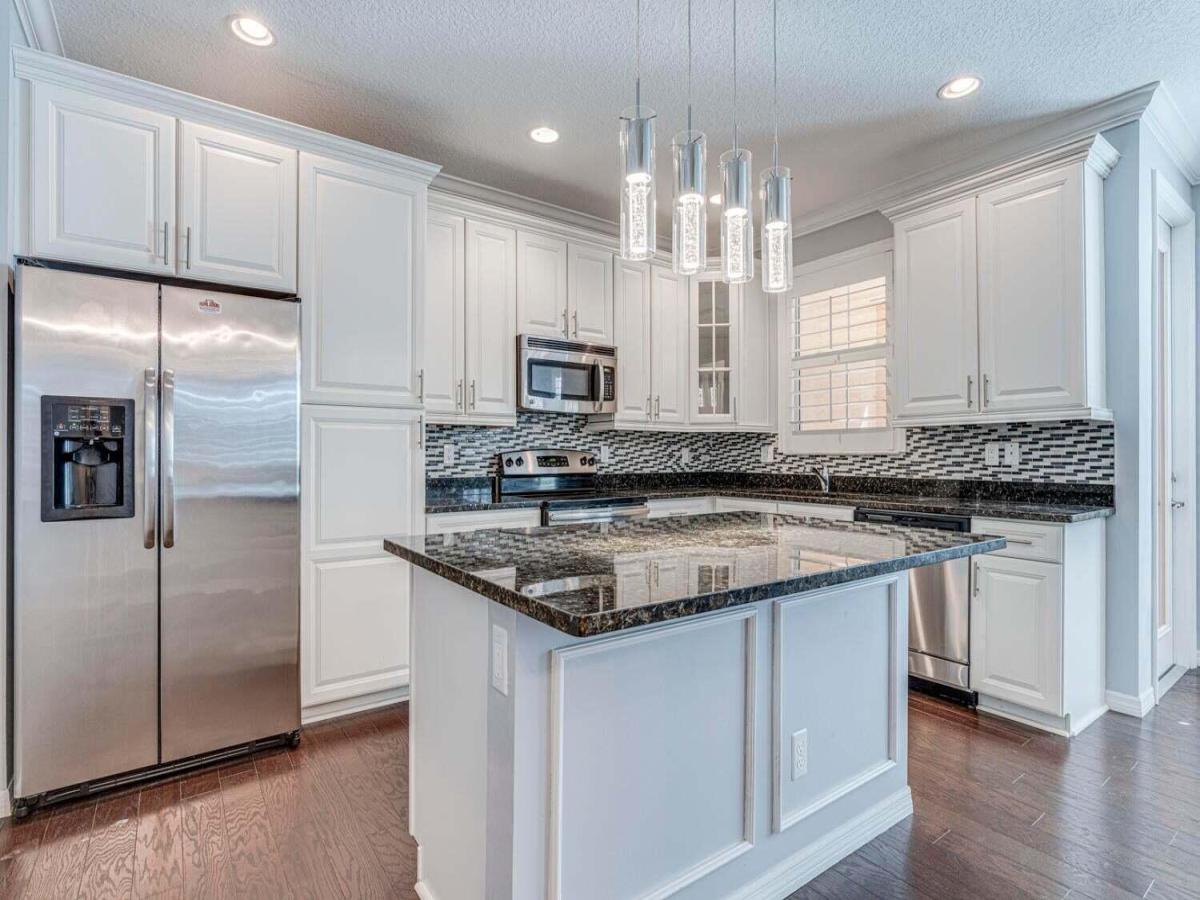 MLS #R11155563 image #0