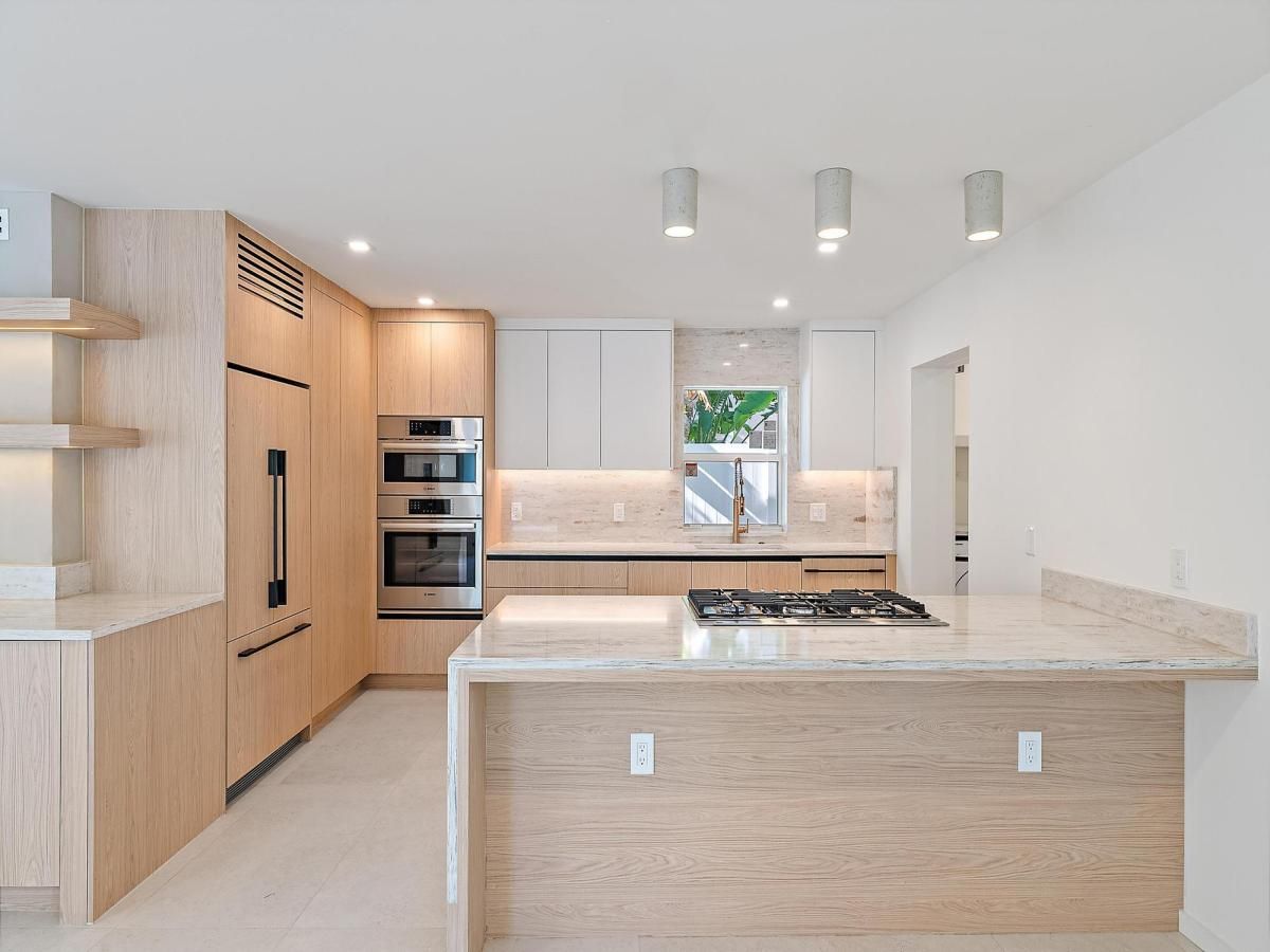 MLS #R11155705 image #0