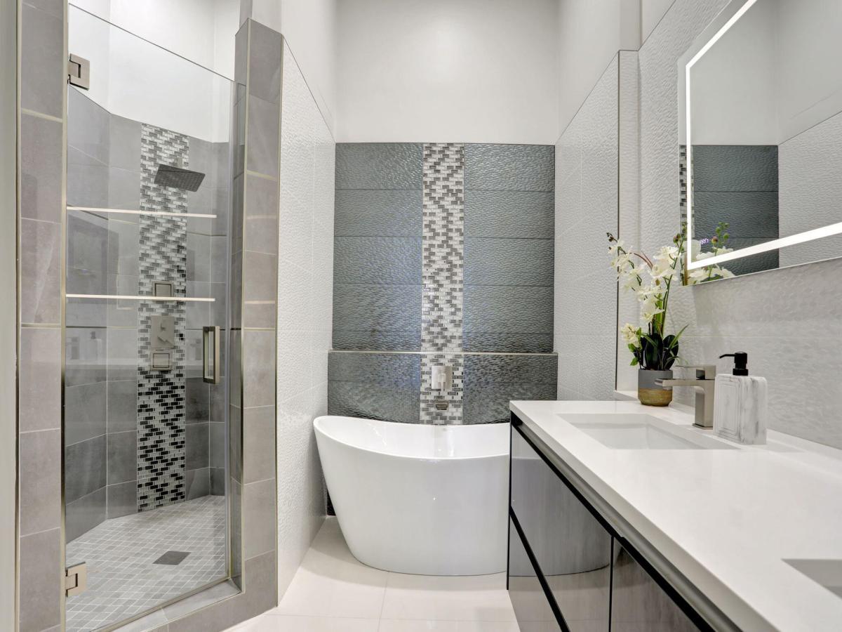 MLS #R11156040 image #0