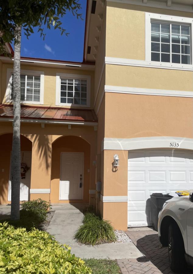 MLS #R11156121 image #0